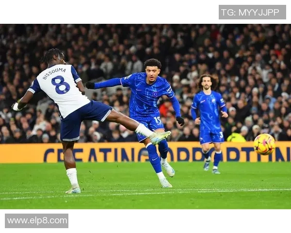 热刺逆转切尔西4-3乌龙球成比赛转折点引发热烈讨论