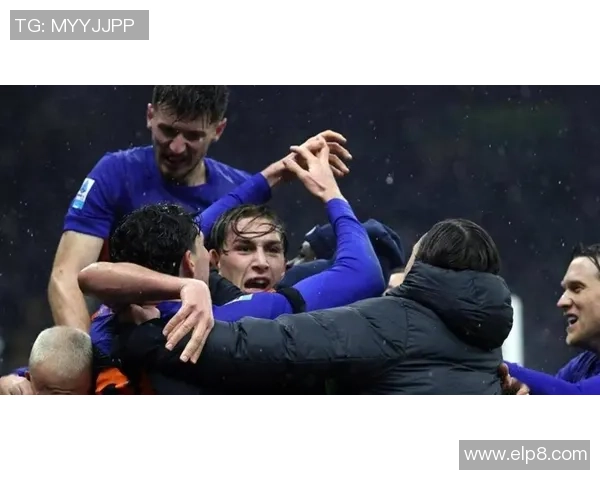 中超精彩对决里昂逆转国米补时绝杀引爆全场激情时刻回顾