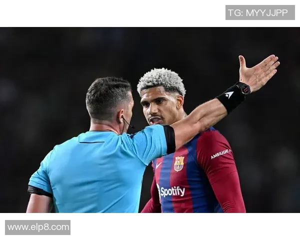 中超热潮:拜仁狂胜马竞四球大捷帽子戏法点燃全场激情 中超热潮:拜仁狂胜马竞四球大捷帽子戏法点燃全场激情