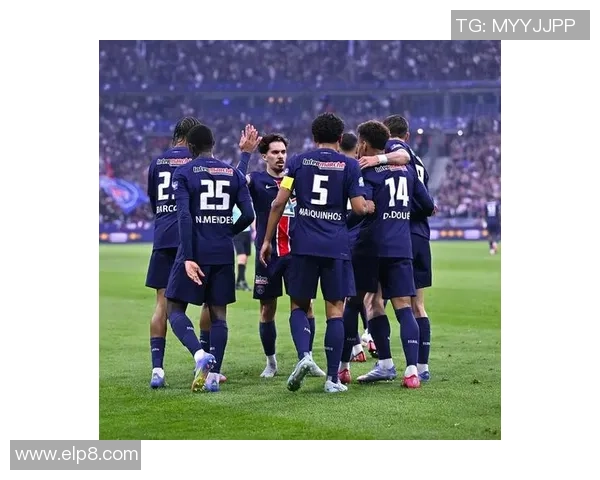 意甲激战巴黎圣日耳曼逆转曼联上演惊心动魄的三球大战与十大精彩进球回顾