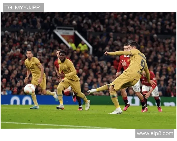 巴萨与曼联友谊赛战平绝杀瞬间点燃全场激情